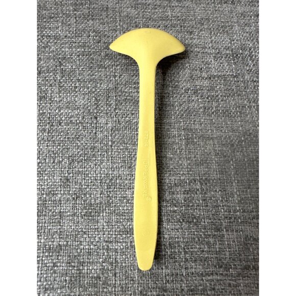 Vintage Tupperware Yellow Harvest Gold Serving Small Condiment Spoon Replacement - Picture 3 of 3